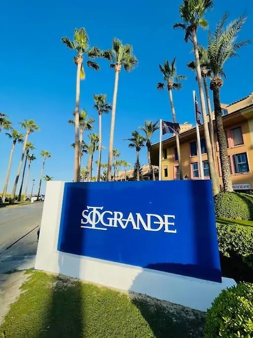 Aquamarine Apartment In Marina Sotogrande
