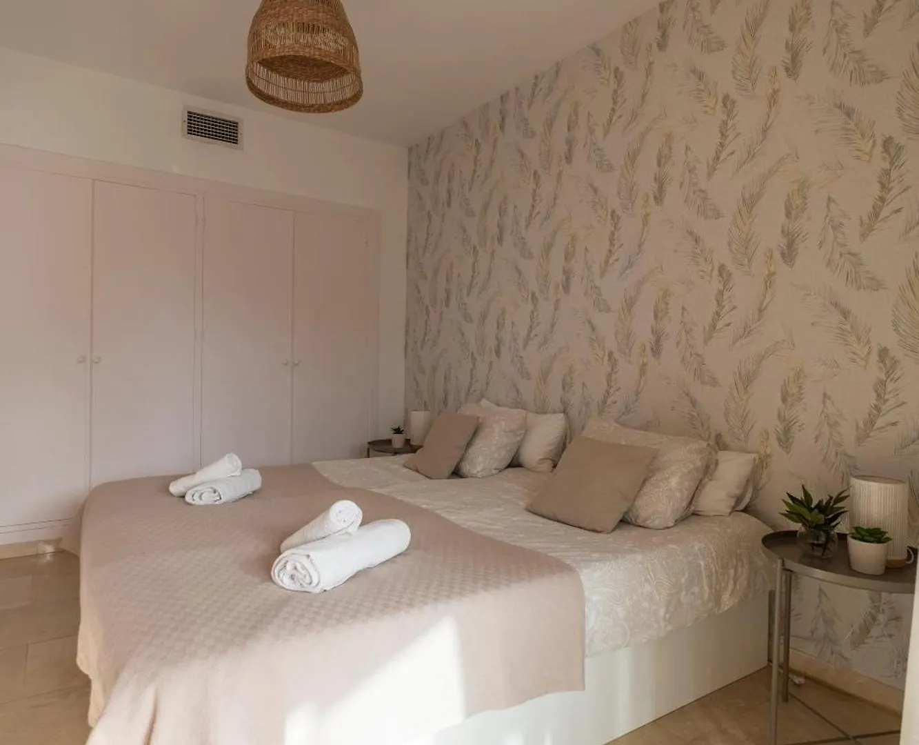 Aquamarine Apartment In Marina Sotogrande Spain