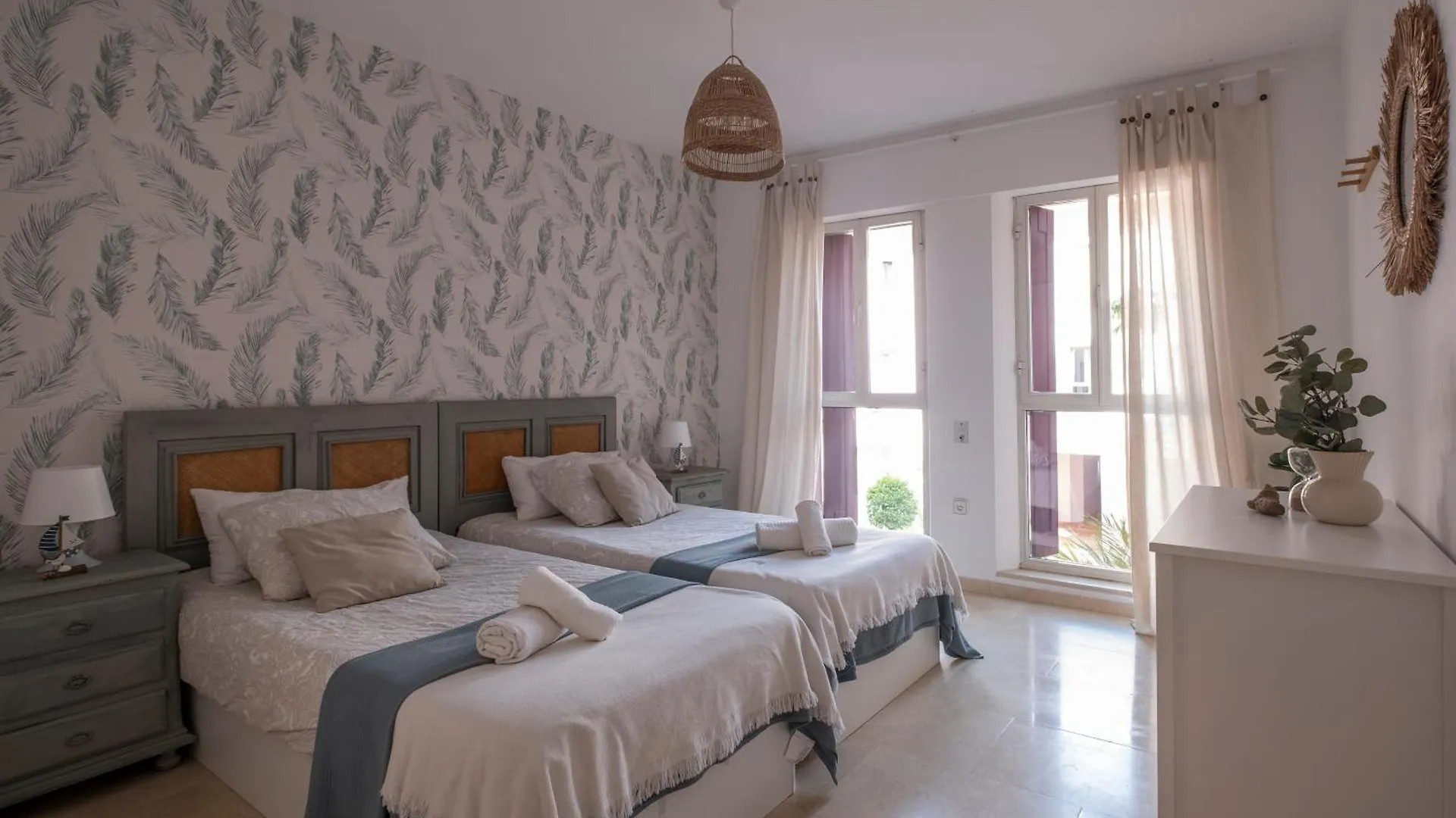 Aquamarine Apartment In Marina Sotogrande