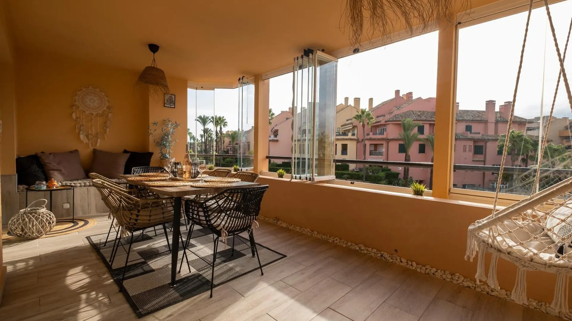 Aquamarine Apartment In Marina Sotogrande