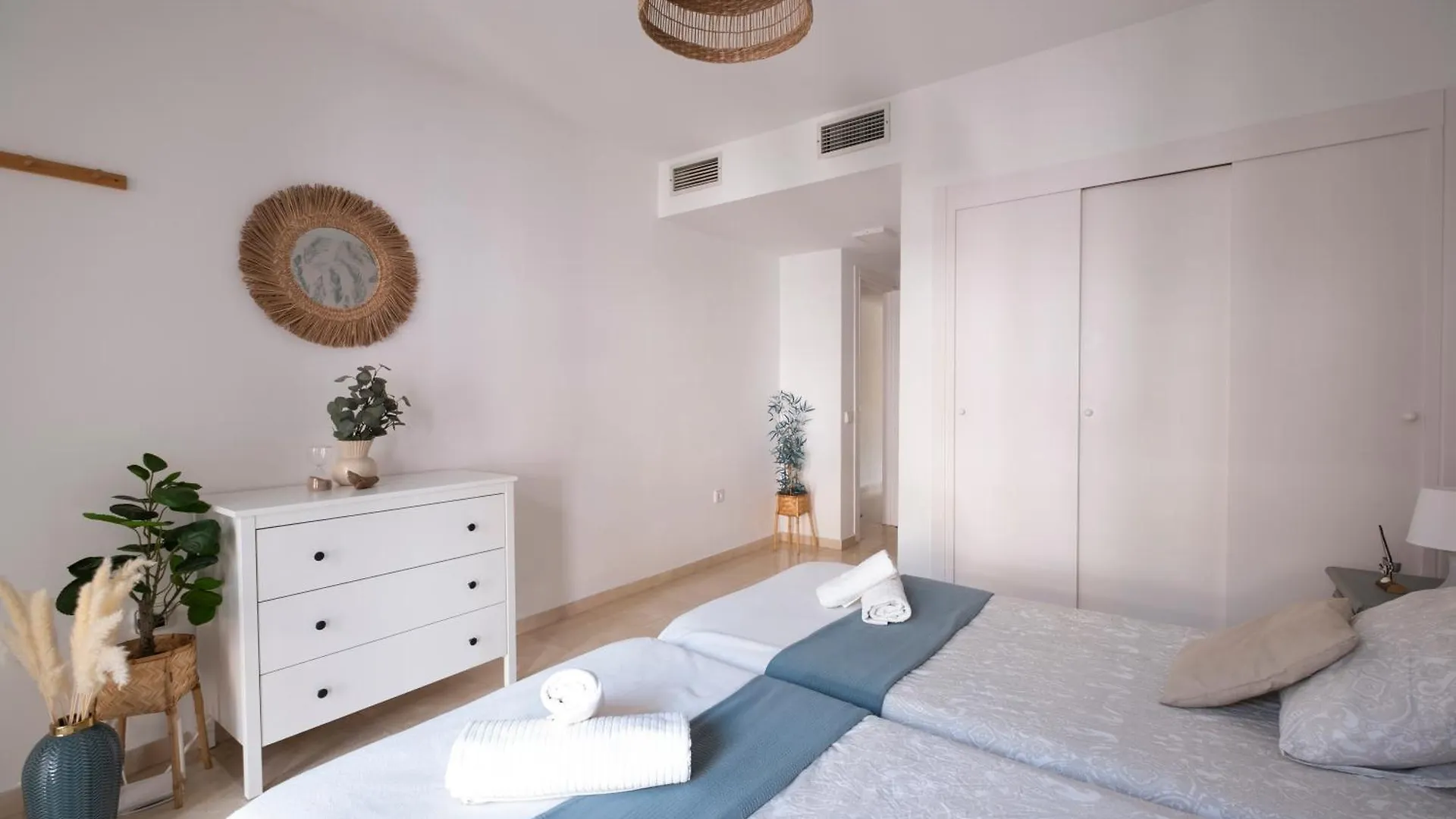 Aquamarine Apartment In Marina Sotogrande